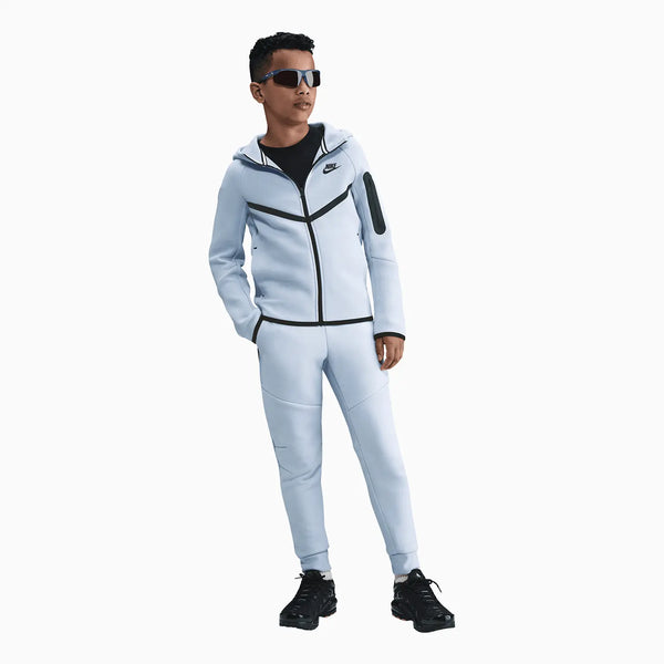 nike-kids-sportswear-tech-