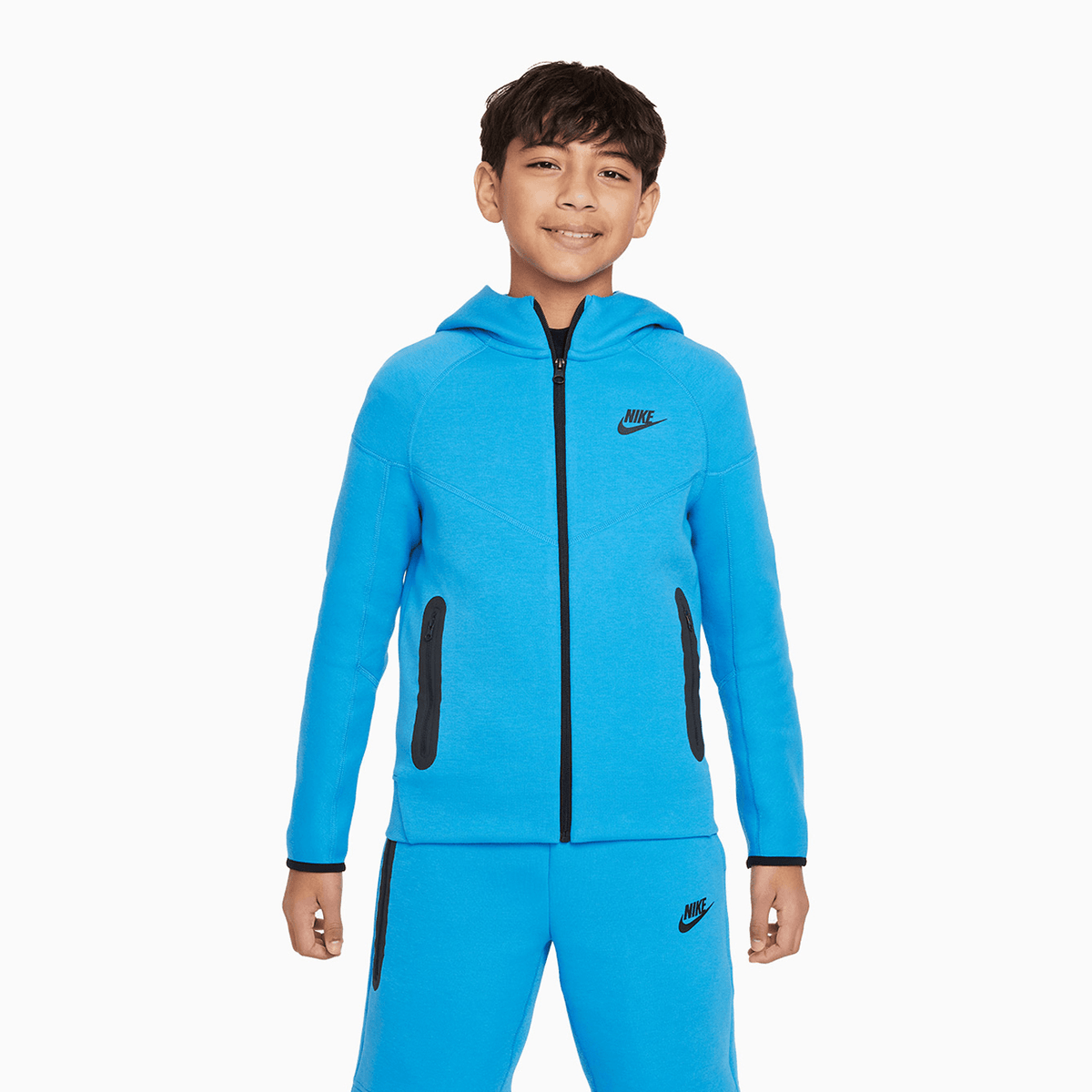 nike-kids-sportswear-tech-