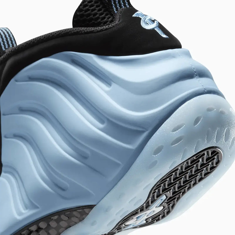 Nike Air Foamposite One “Psychic Blue,” Heel Tab Shot