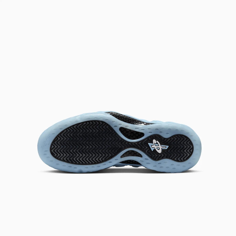 Nike Air Foamposite One “Psychic Blue,” rear angle or heel view