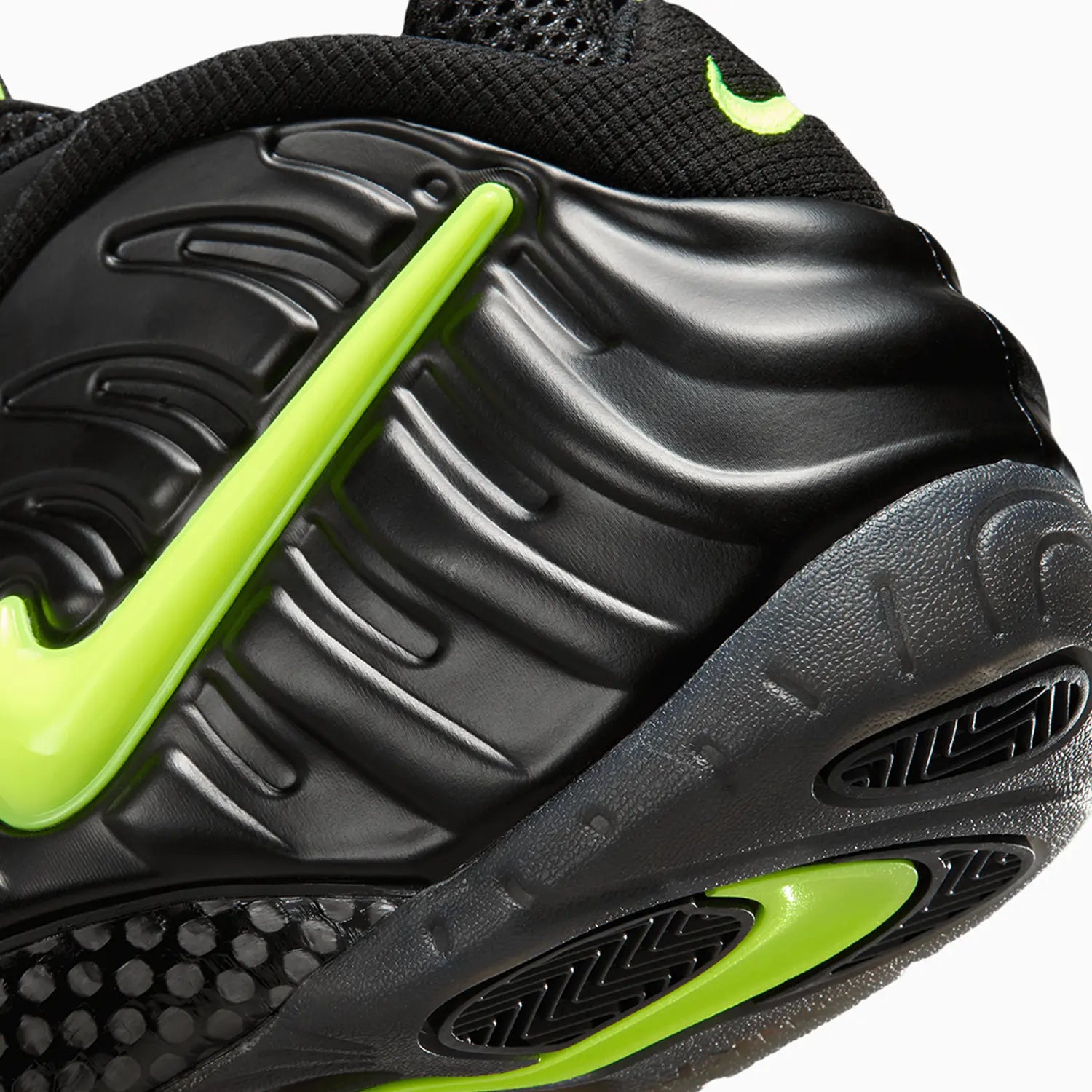 Men's Air Foamposite Pro "Voltage"
