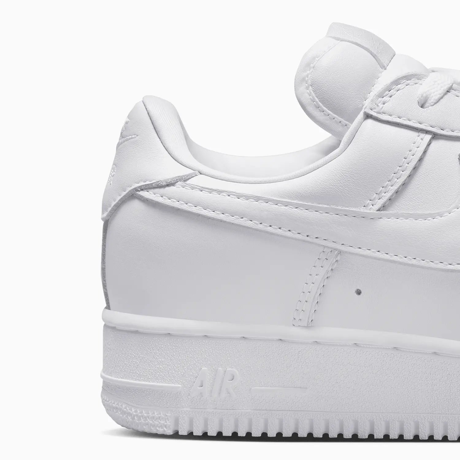 Men's Air Force 1 '01 Low "Triple White" Nike - Tops and Bottoms USA
