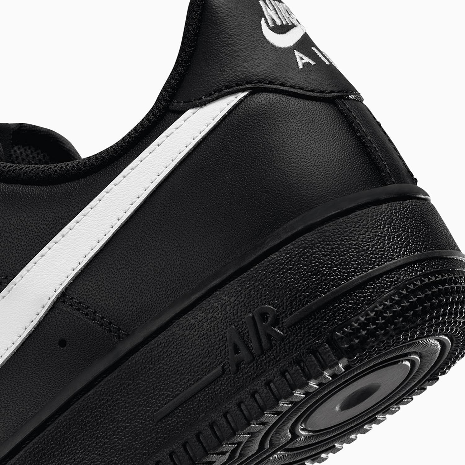 nike-mens-air-force-1-07-black-white-shoes-fz0627-010