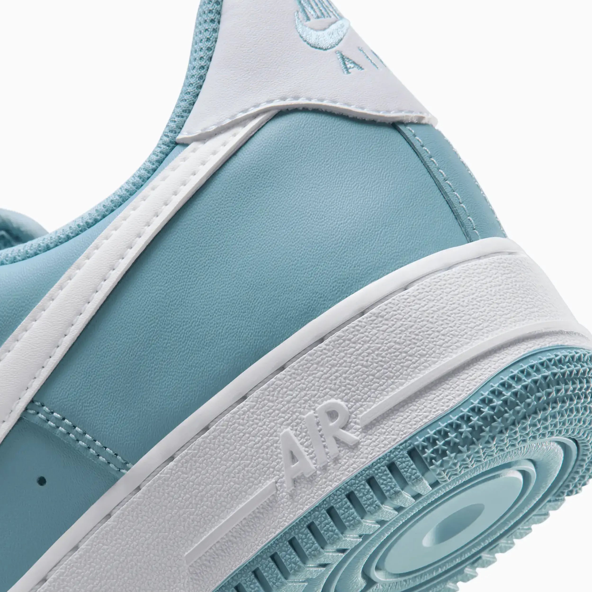 Men's Air Force 1 07 "Old Blue"