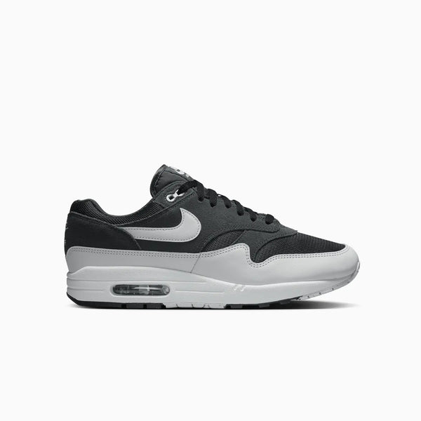 Nike Men's Air Max 1 Essential 