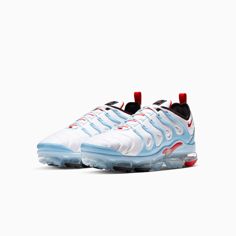 Men's Air Vapormax Plus 'Chicago' - Lightweight cushioning with a durable design