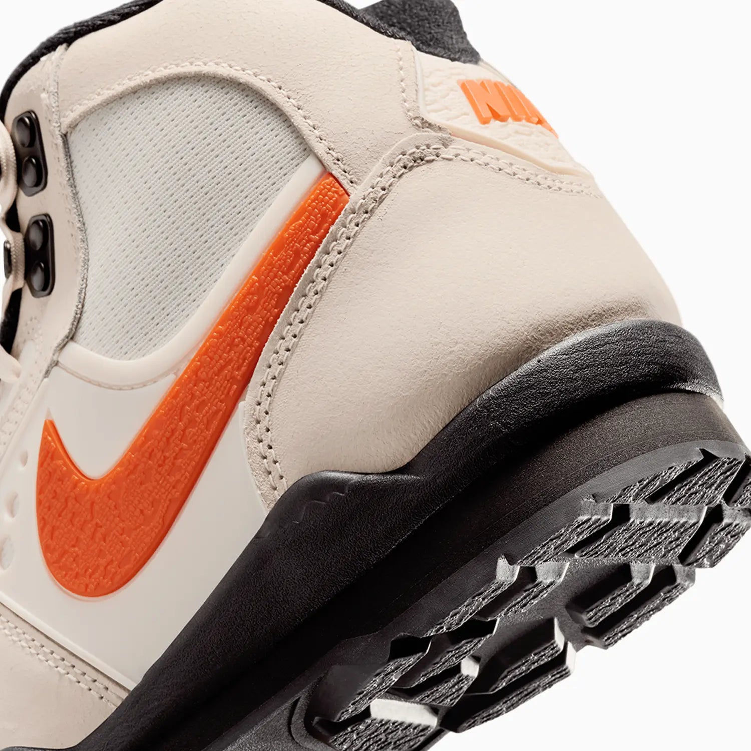 Men's Baltoro "Chalk and Safety Orange" Nike - Tops and Bottoms USA