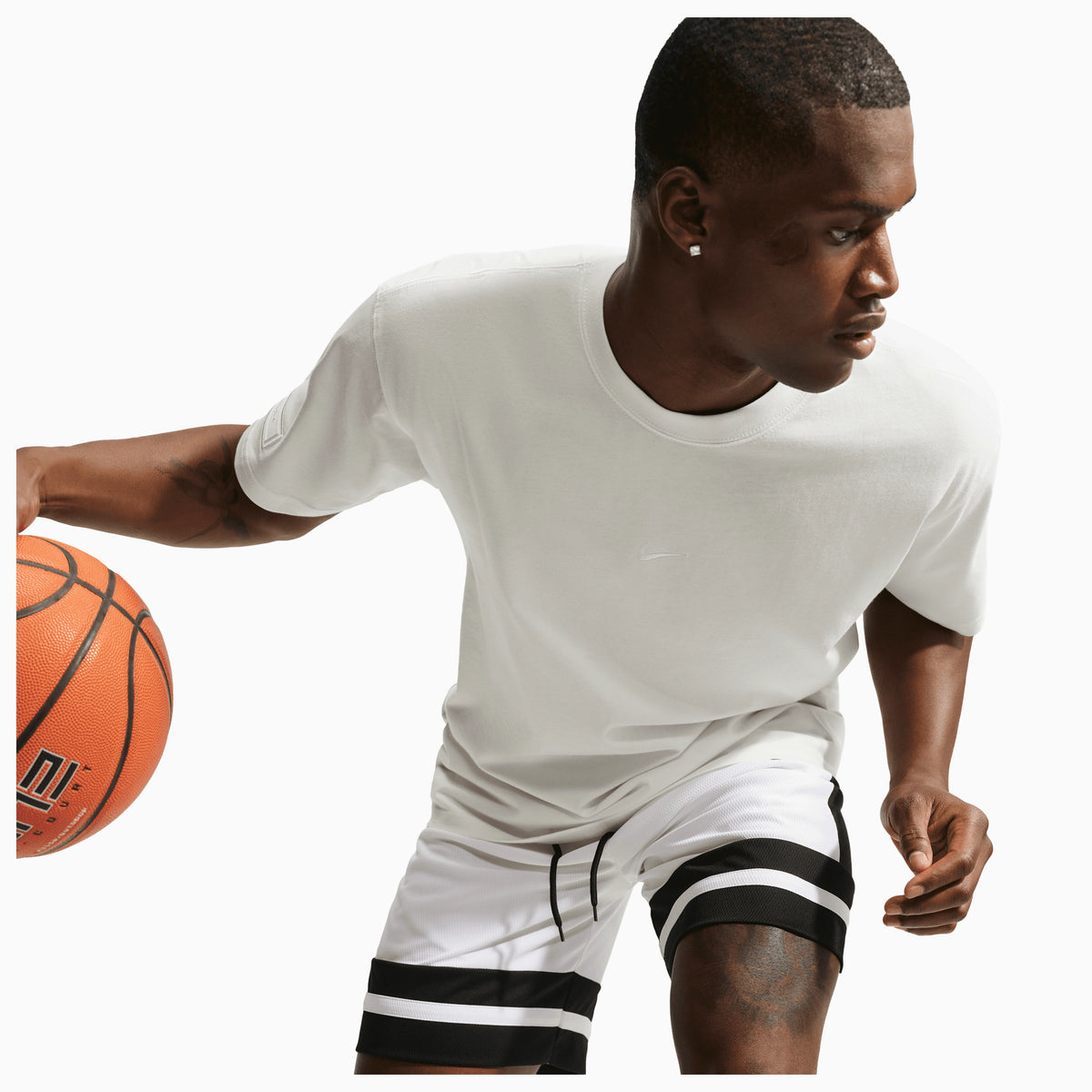 Men's Basketball T-Shirt Nike - Tops and Bottoms USA