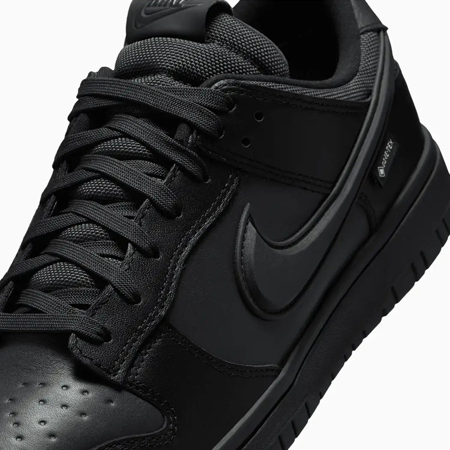 Men's Dunk Low Gore-Tex "Triple Black"