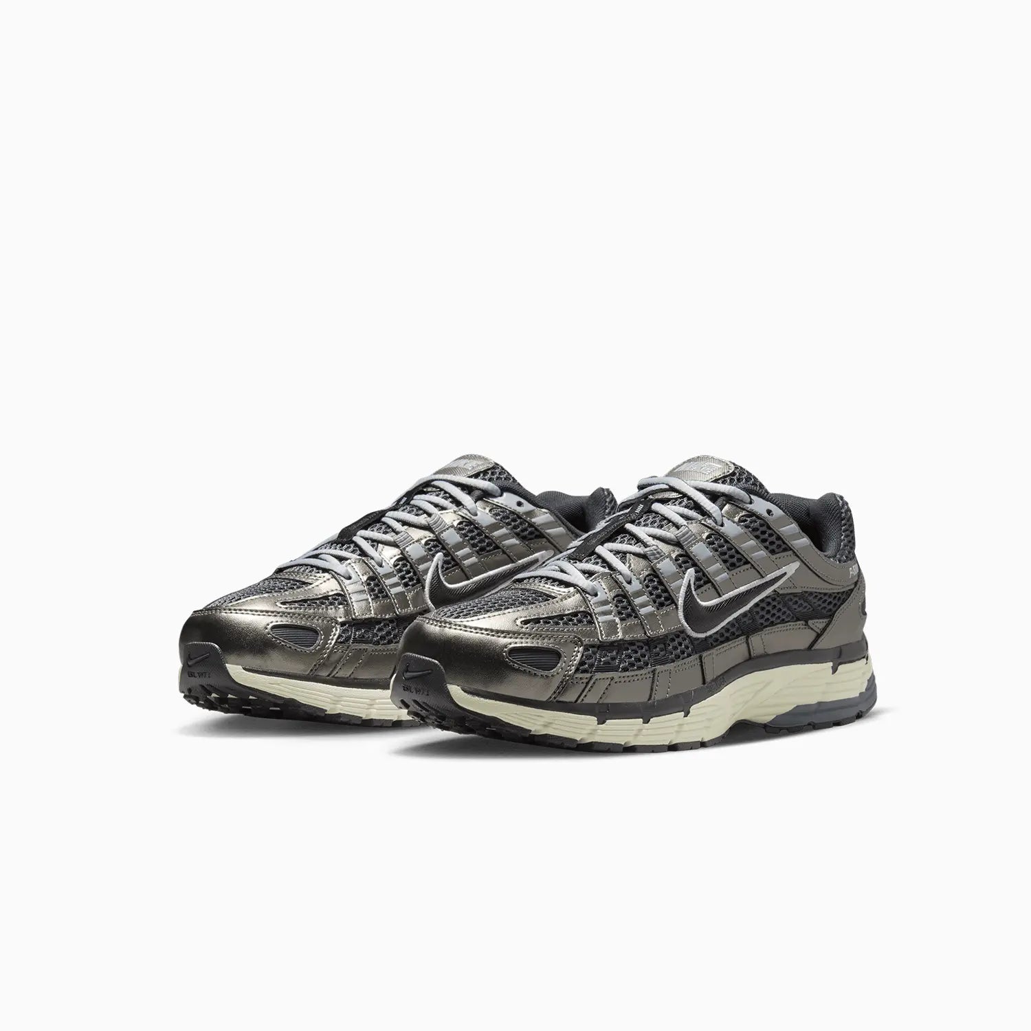 Men's P-6000 SE Shoes Nike - Tops and Bottoms USA