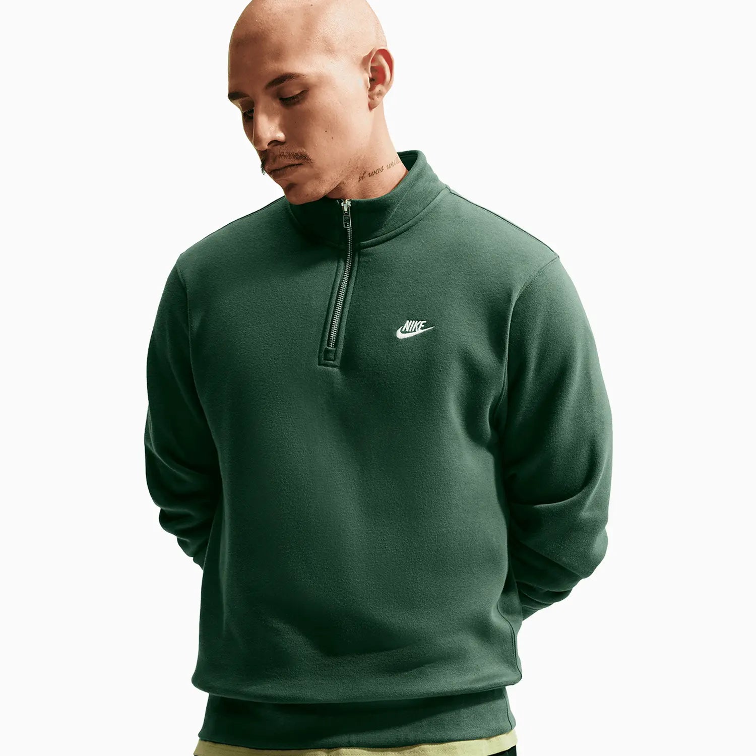 Men's Sportswear Club Outfit