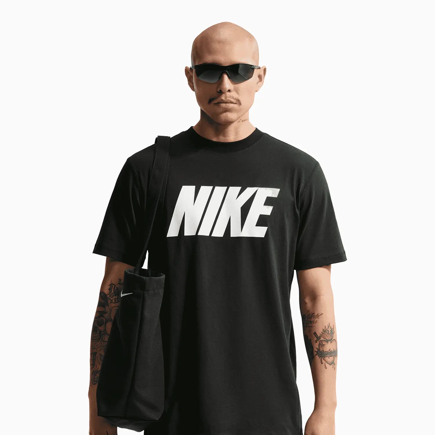 Men's Sportswear Club Outfit Nike - Tops and Bottoms USA