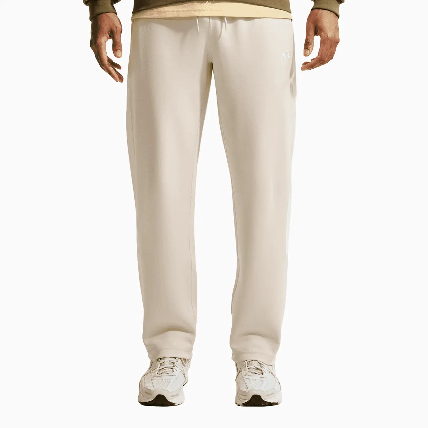 Men's Sportswear Club Outfit Nike - Tops and Bottoms USA