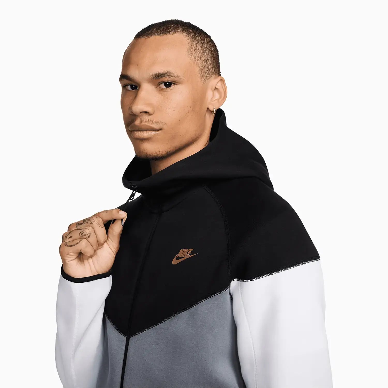 nike-mens-sportswear-tech-fleece-windrunner-tracksuit-fz4709-011-fz4710-065