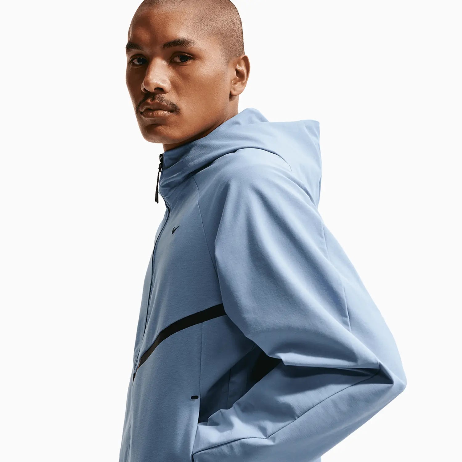 Nike Men's Sportswear Tech Knit Windrunner Outfit