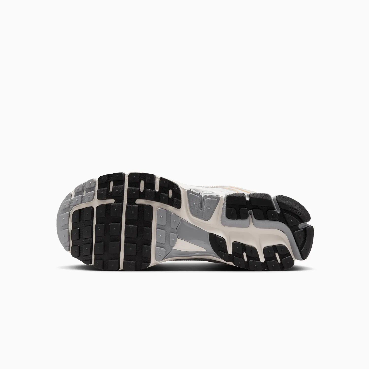 nike-mens-zoom-vomero-5-platinum-tint-metallic-shoes-hj7247-099