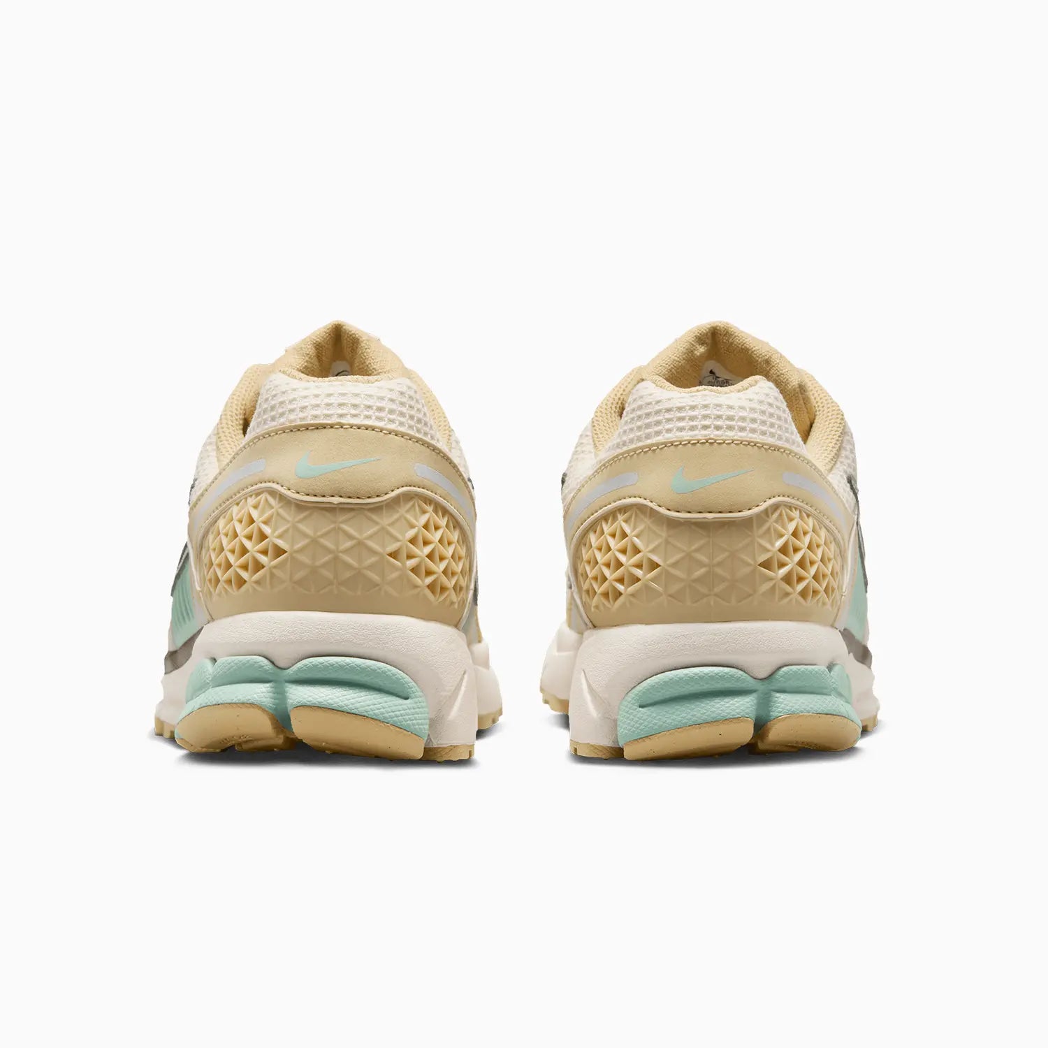 Men's Zoom Vomero 5 SE "Team Gold Seafoam"