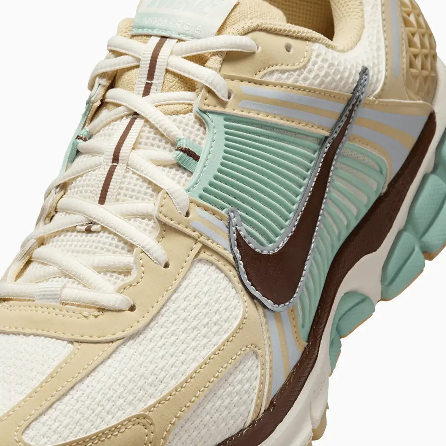 Men's Zoom Vomero 5 SE "Team Gold Seafoam"