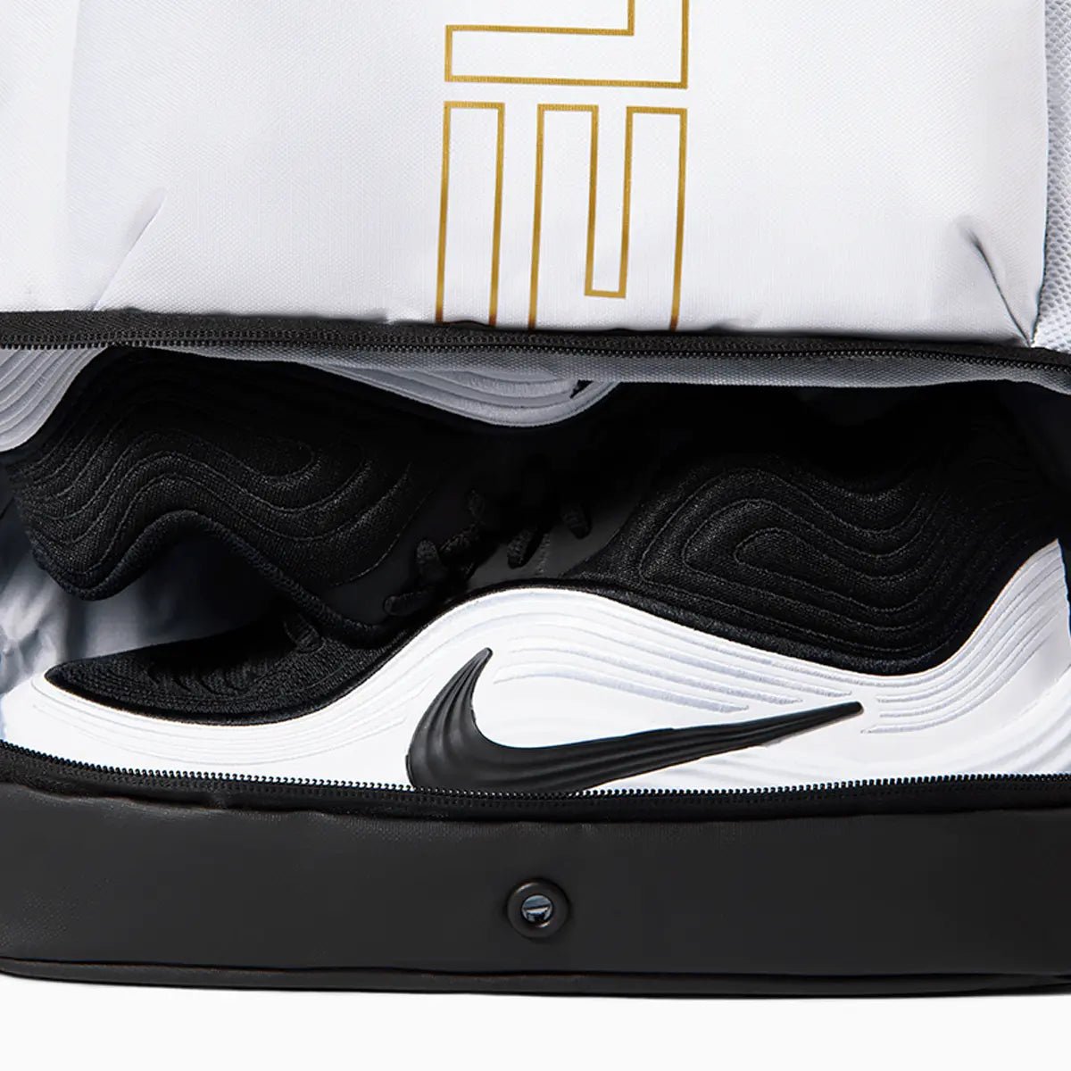 Varsity Elite Backpack (32L) Nike - Tops and Bottoms USA