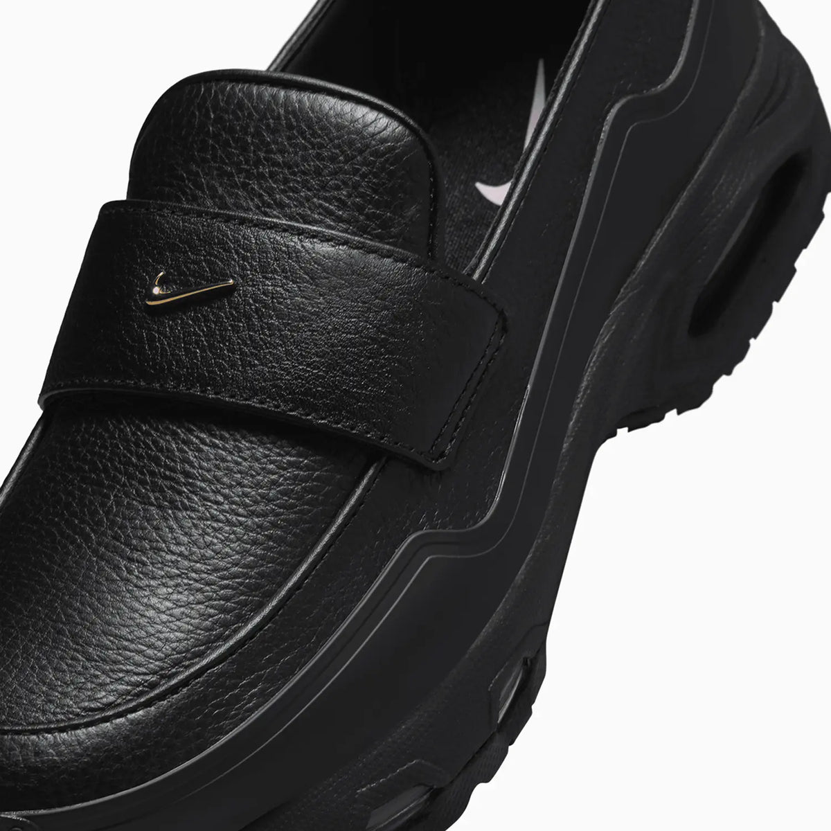 Women's Air Max Phenomena "Black Metallic Gold"