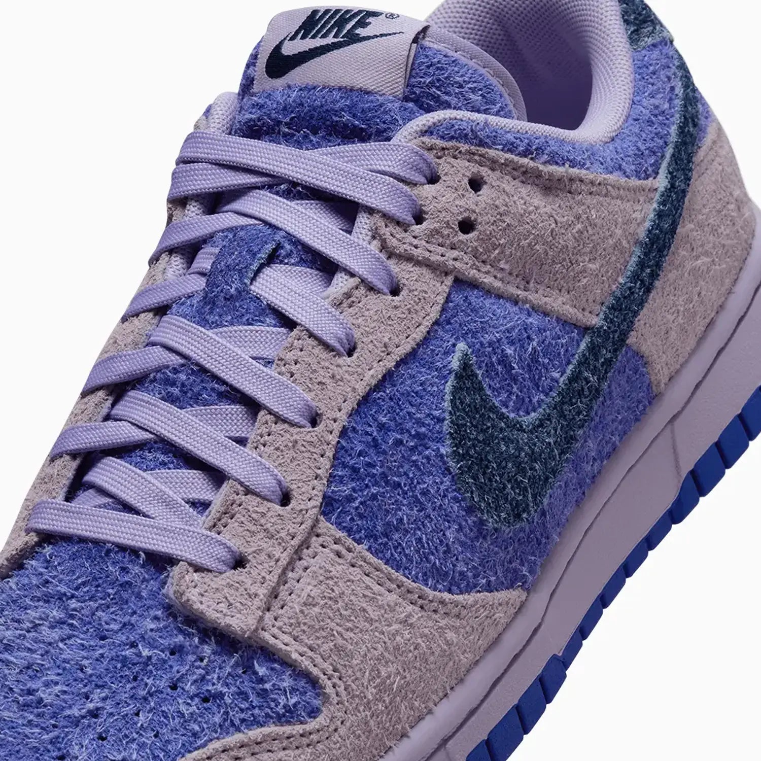 nike-womens-dunk-low-se-hydrangeas-shoes-hq3431-515