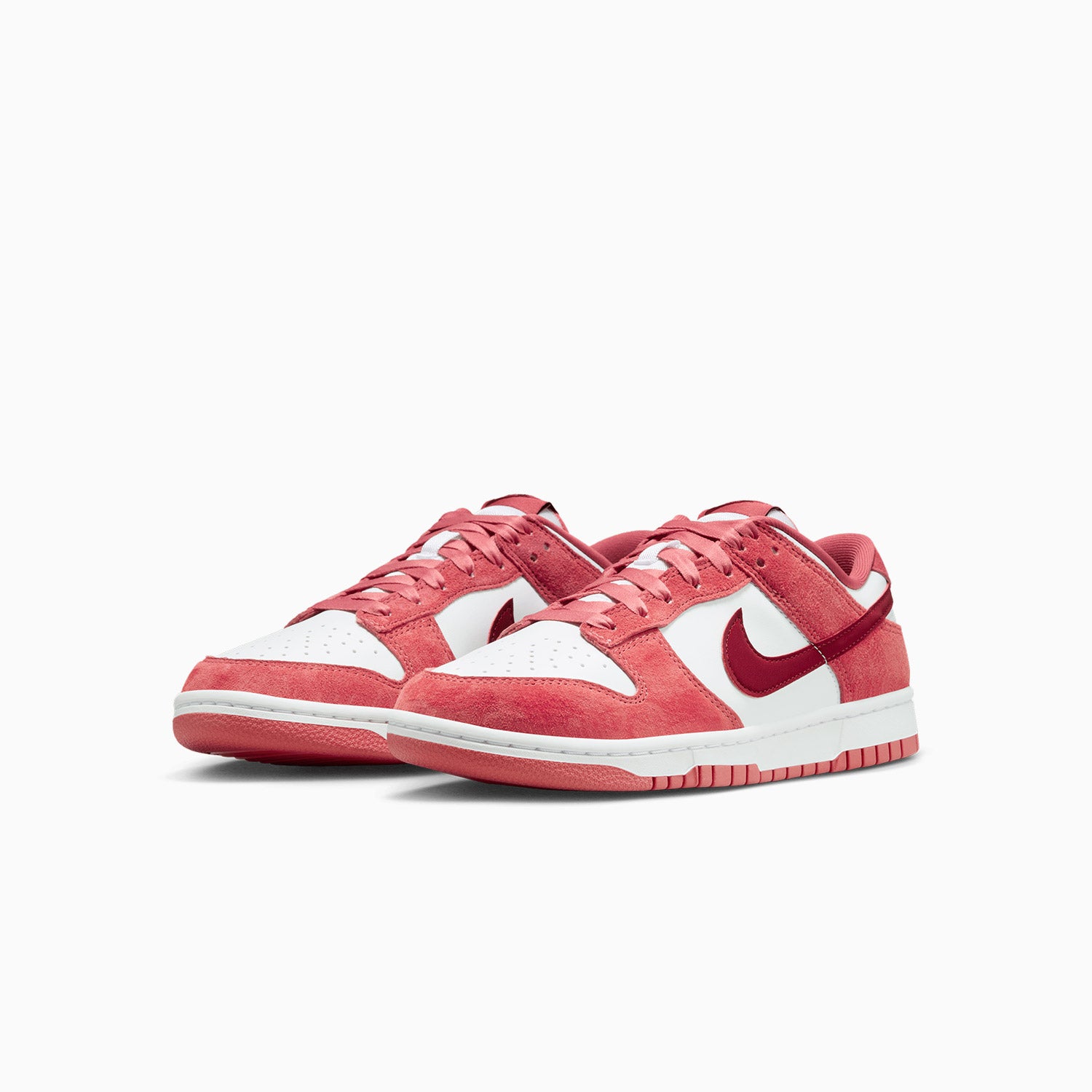 nike-womens-dunk-low-valentines-day-shoes-fq7056-100