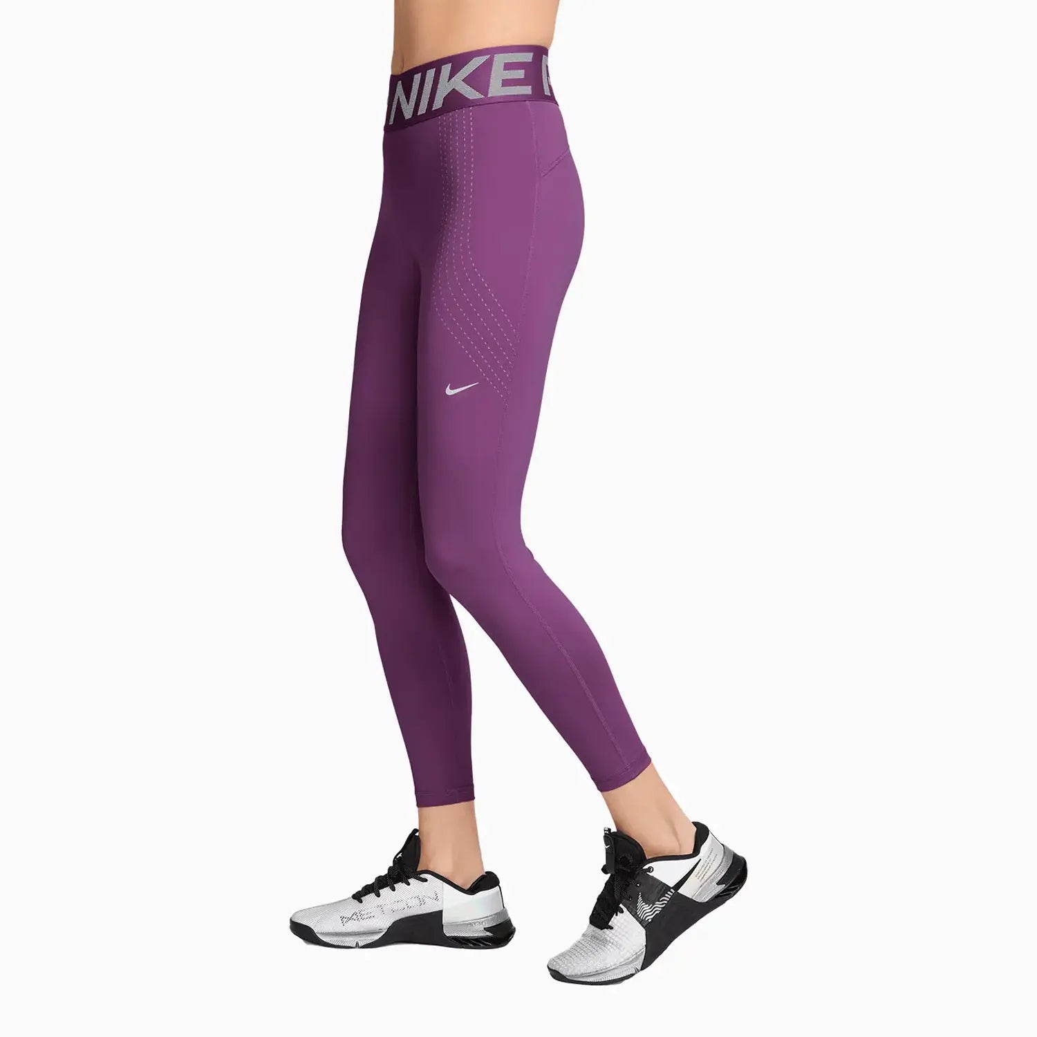 Nike Women s Pro Shine Dri FIT Outfit