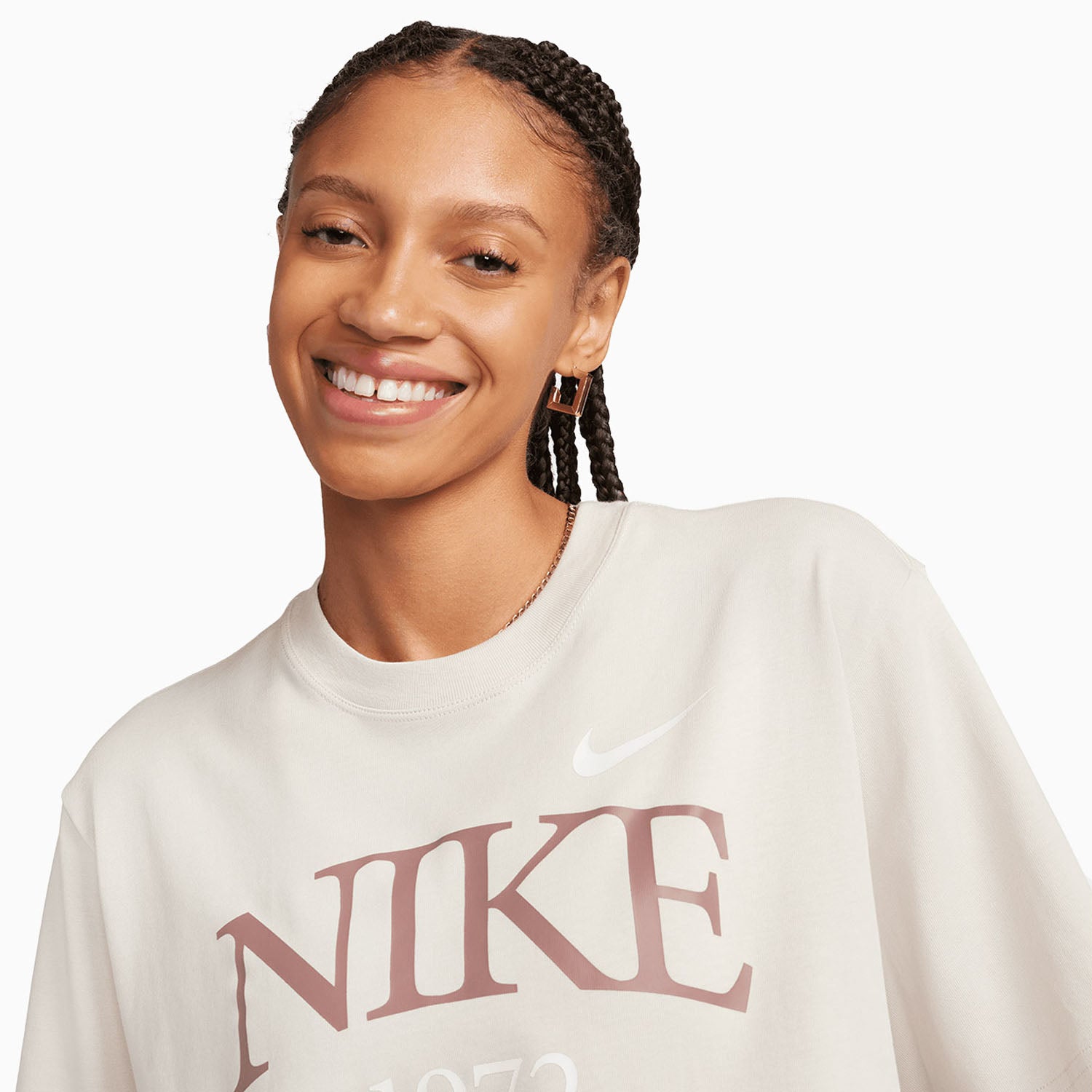 nike-womens-sportswear-classic-short-sleeve-t-shirt-fq6600-104