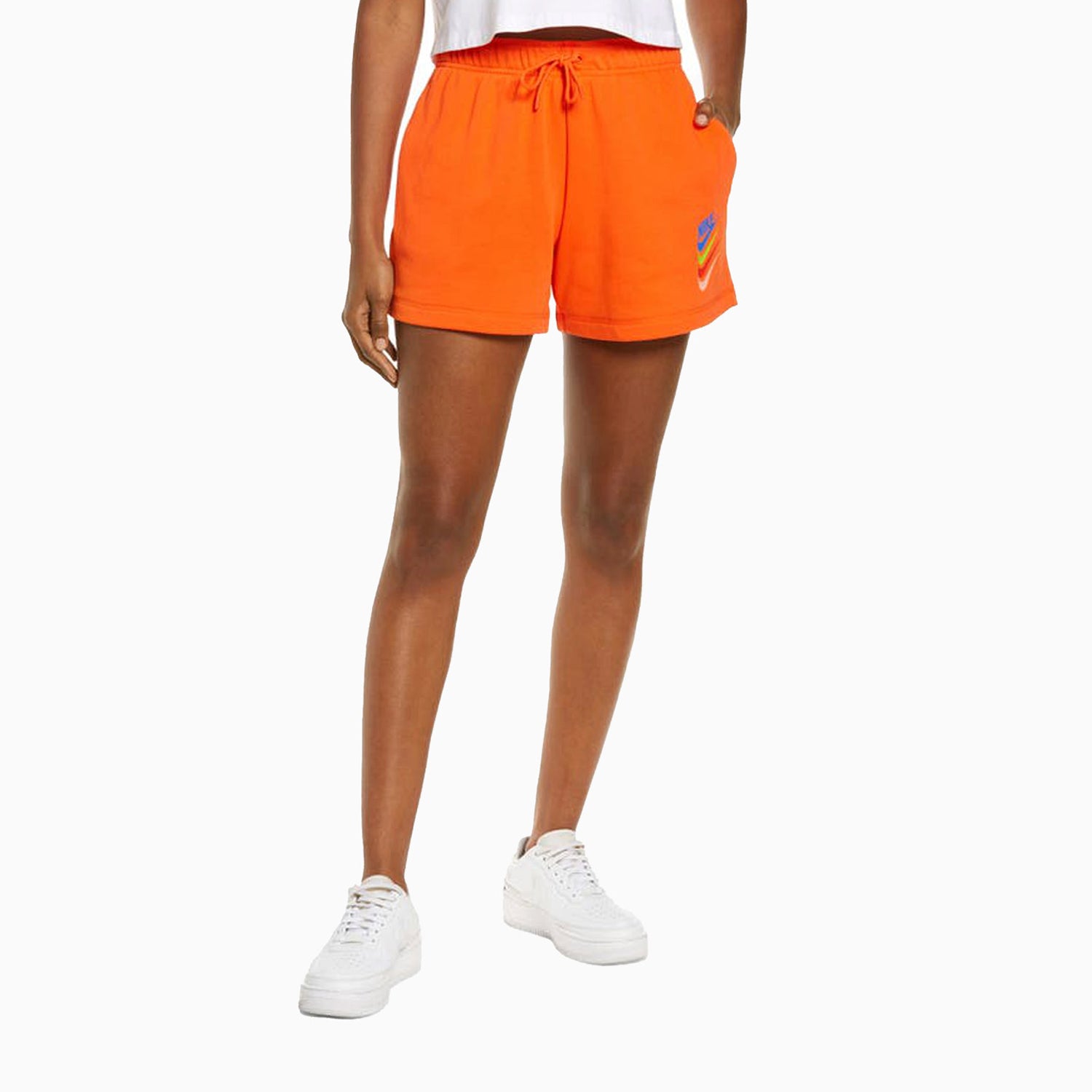 nike-womens-sportswear-dna-sport-outfit-dm6754-817-dn2220-817