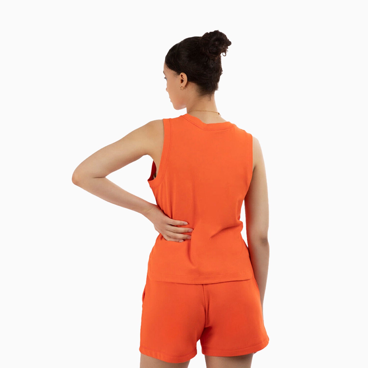 nike-womens-sportswear-dna-sport-outfit-dm6754-817-dn2220-817