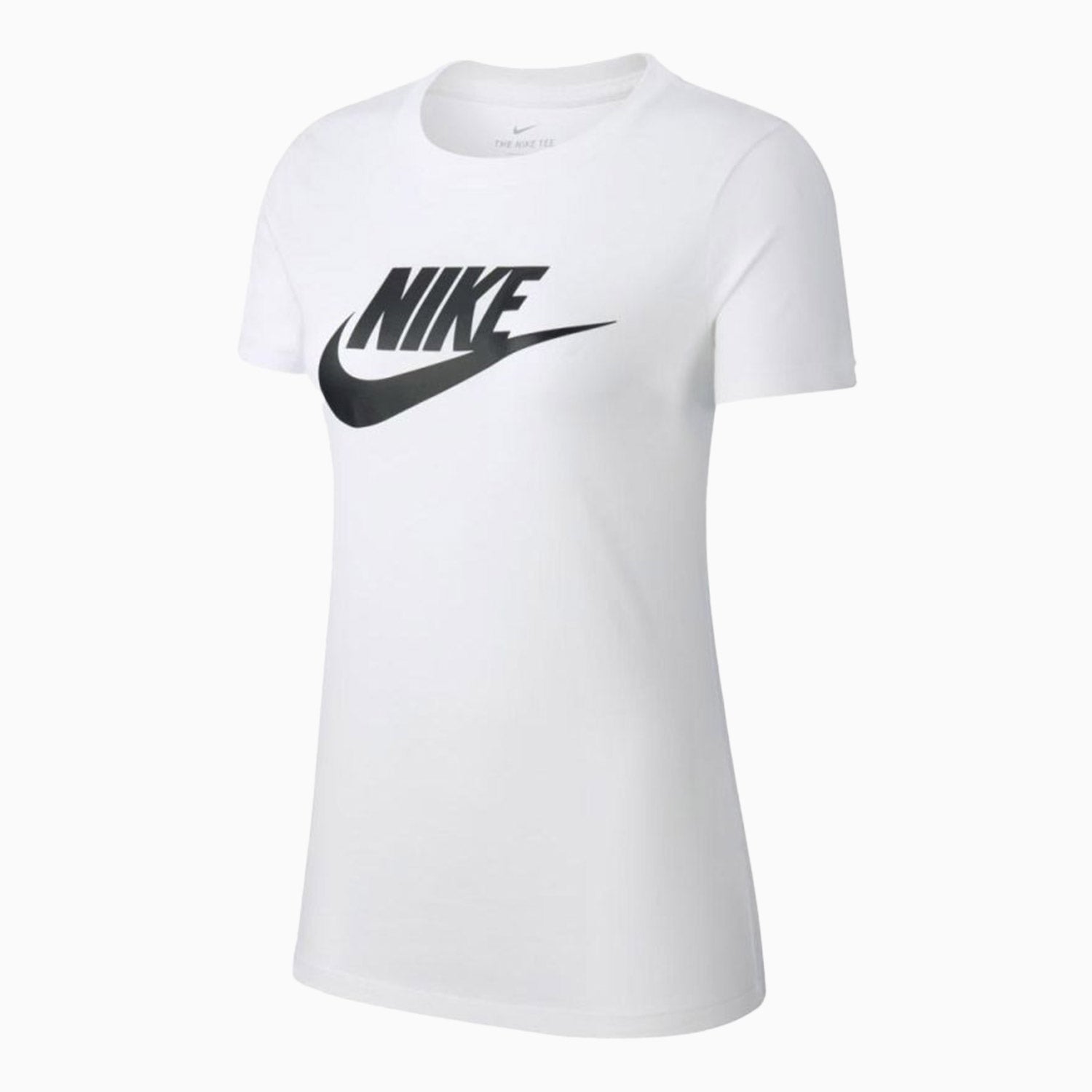 Women's Sportswear Essential Outfit