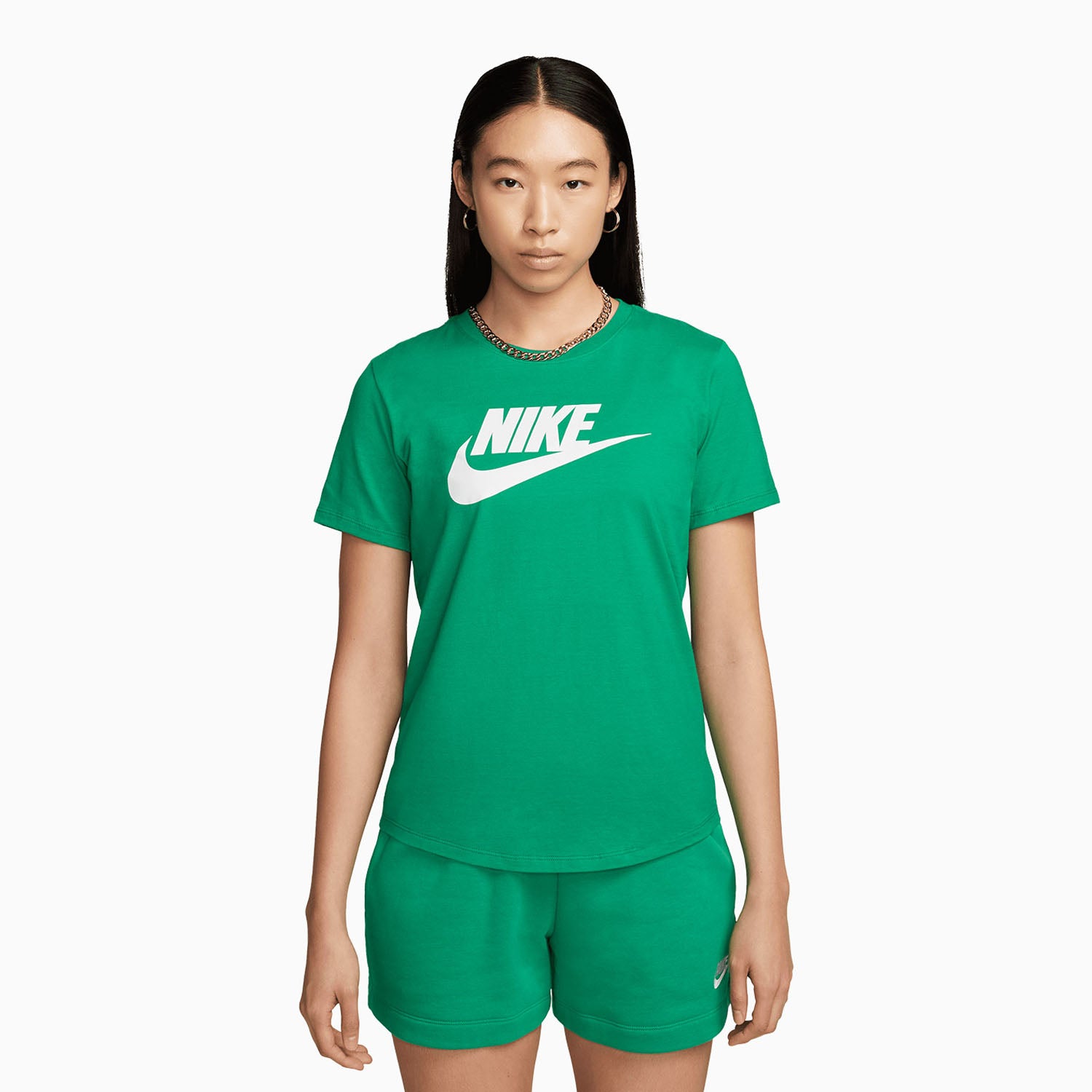 nike-womens-sportswear-essentials-outfit-dx7906-324-dq5802-324