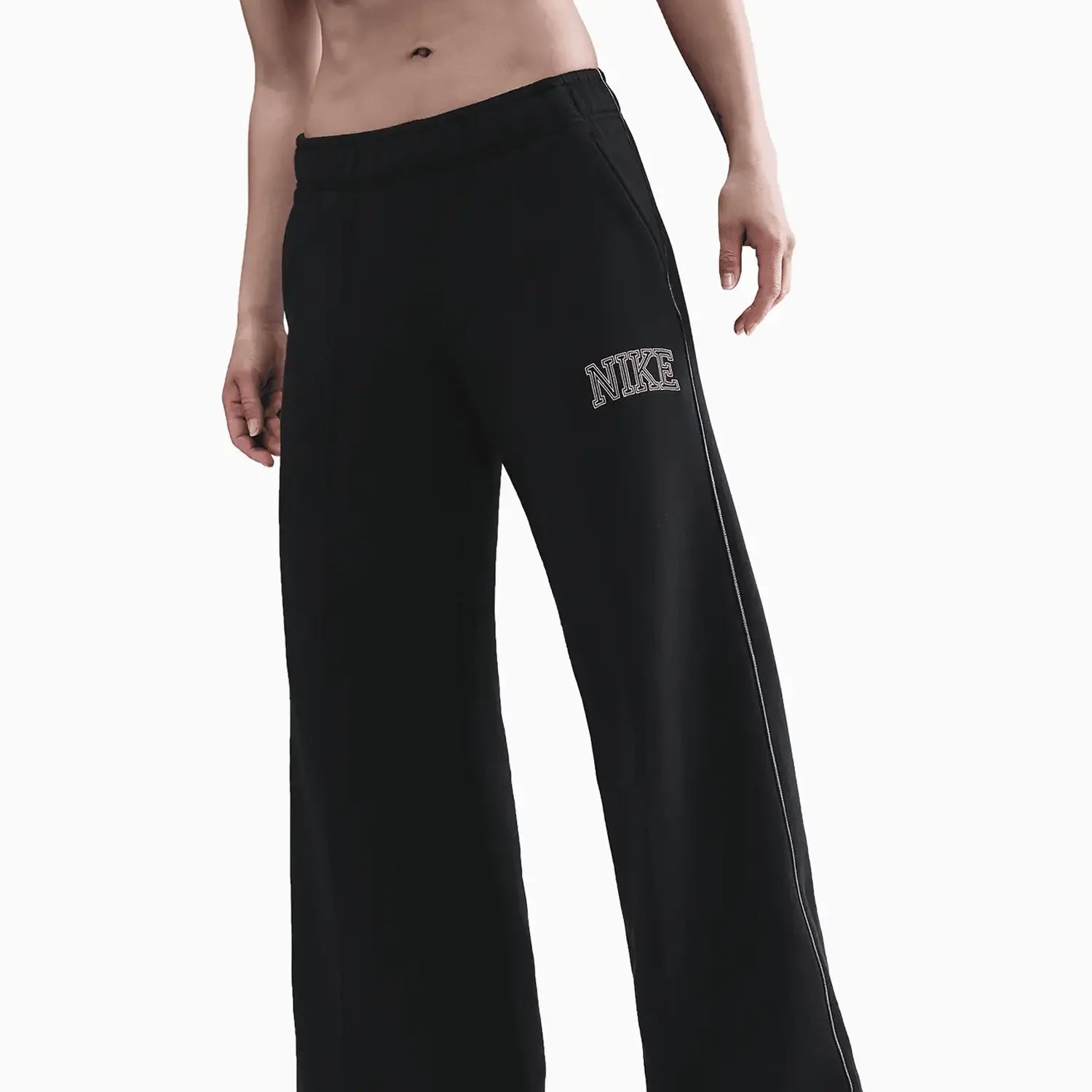 Women's Sportswear Phoenix Fleece Outfit