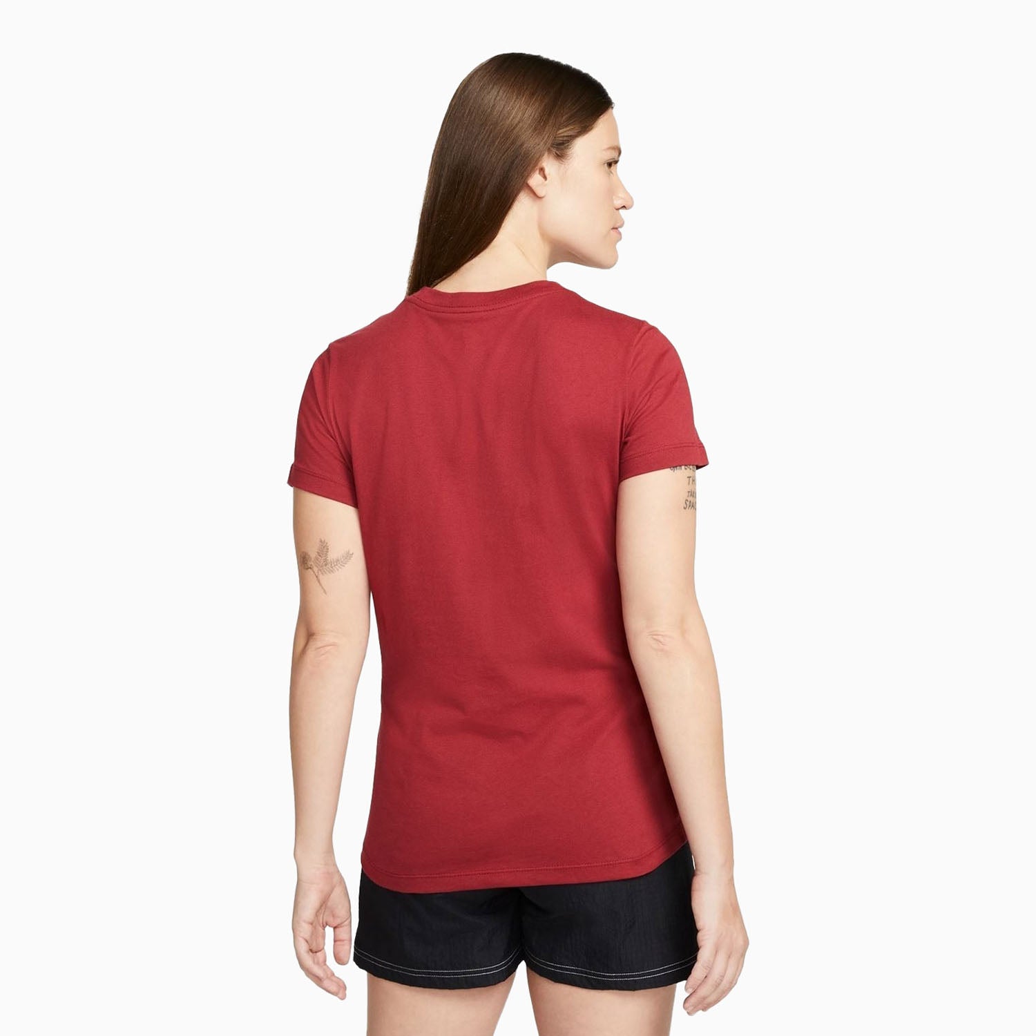 nike-womens-sportswear-t-shirt-dm2809-690