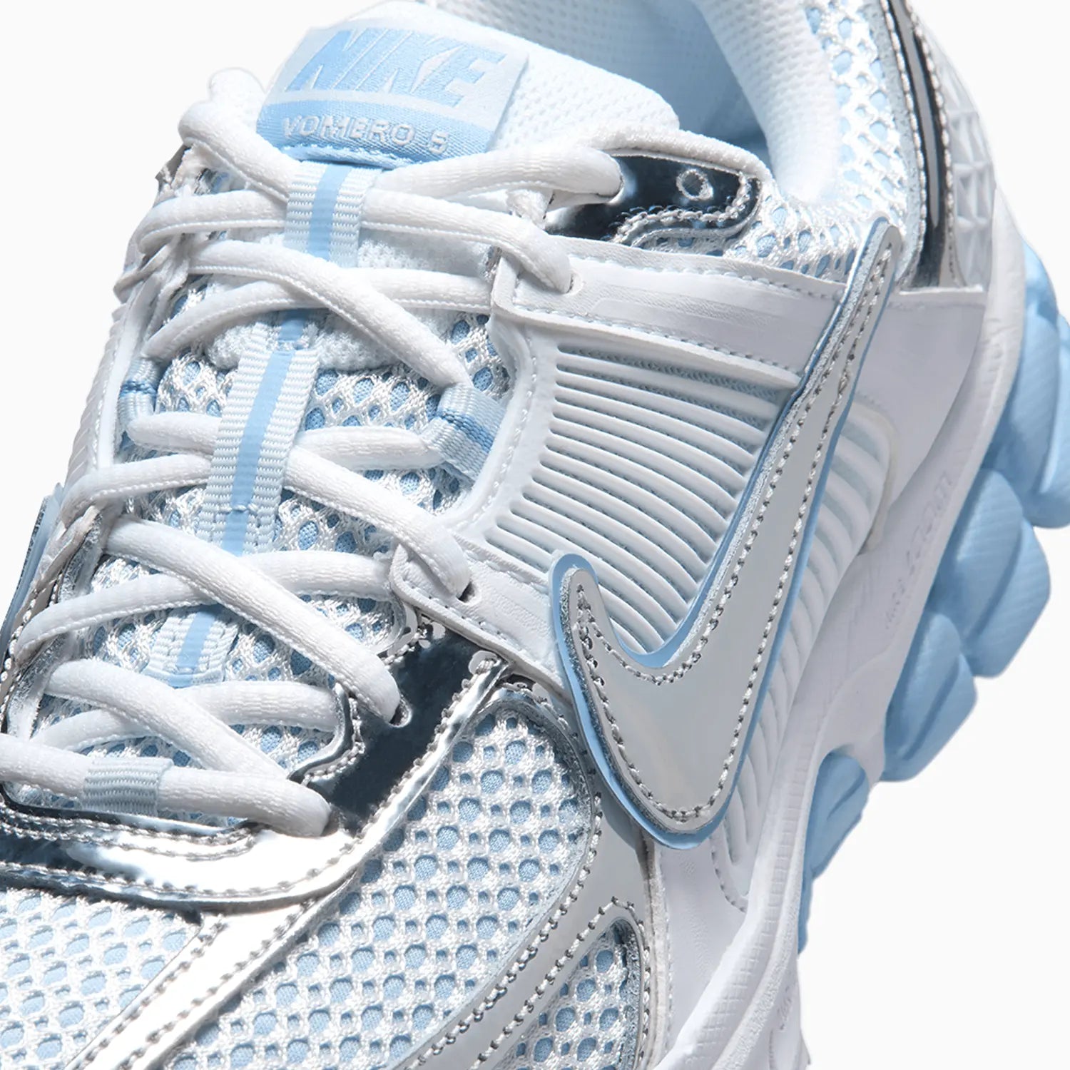 Women's Zoom Vomero 5 "Aluminum" Nike - Tops and Bottoms USA