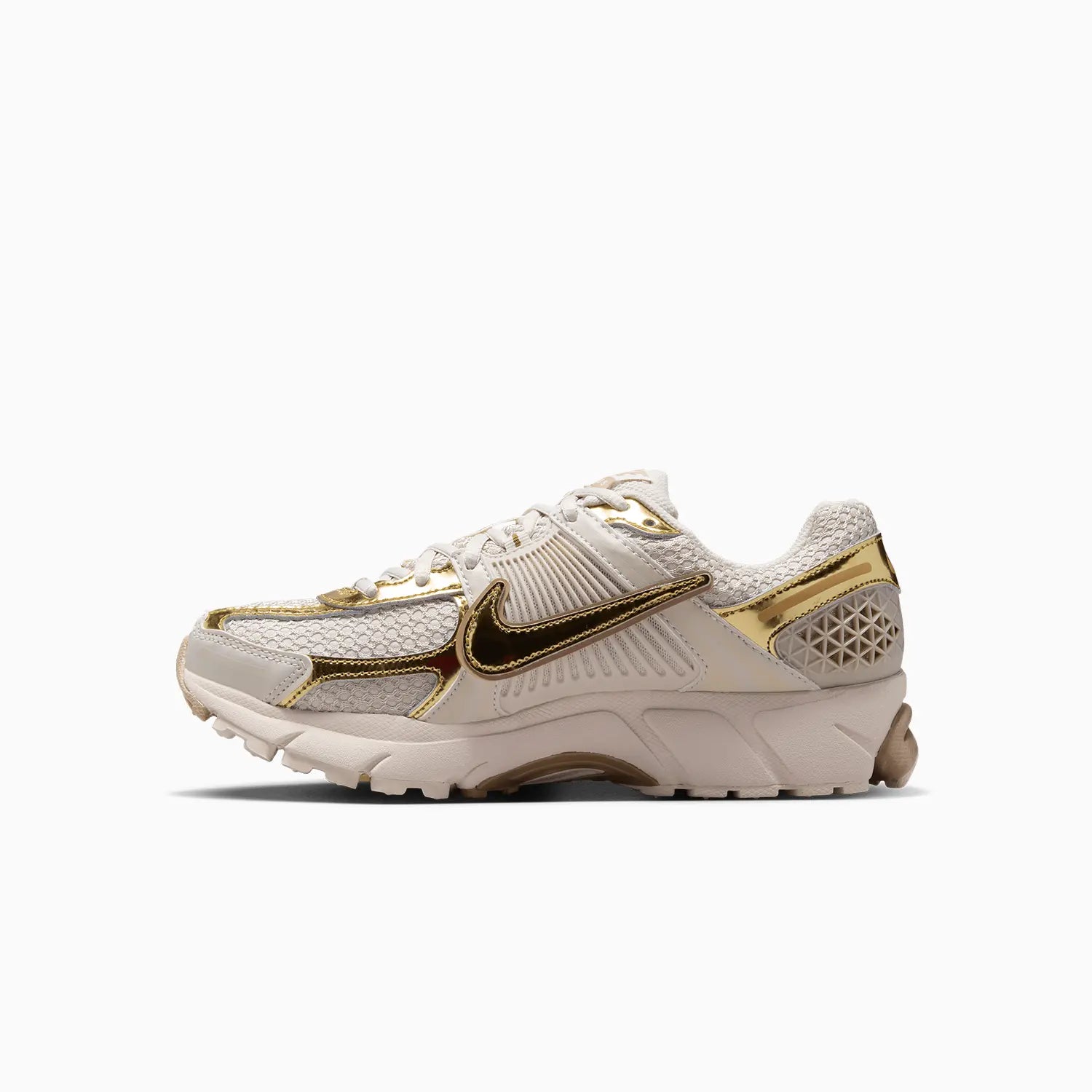 Women's Zoom Vomero 5 "Metallic Gold" Nike - Tops and Bottoms USA