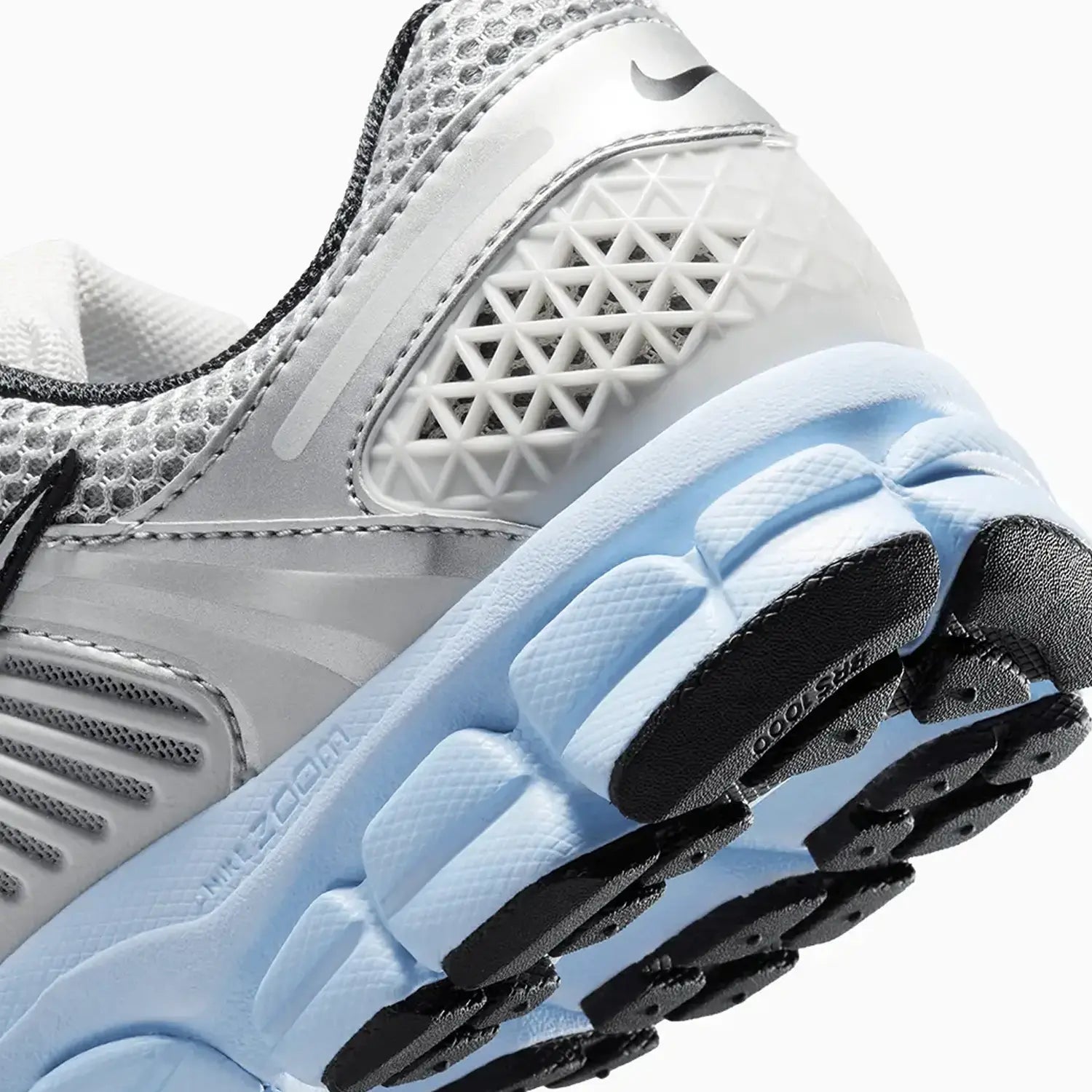Women's Zoom Vomero 5 Nike - Tops and Bottoms USA
