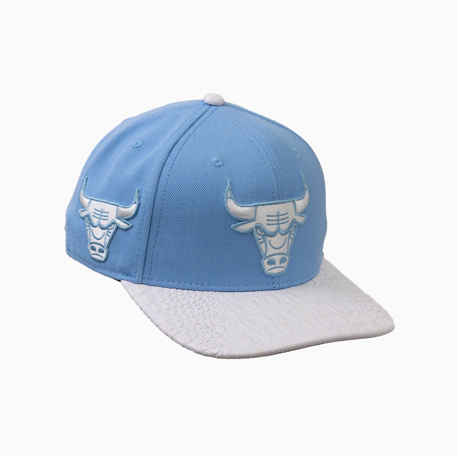 pro-standard-chicago-bulls-nba-leather-visor-strapback-hat-bcb758873-uni