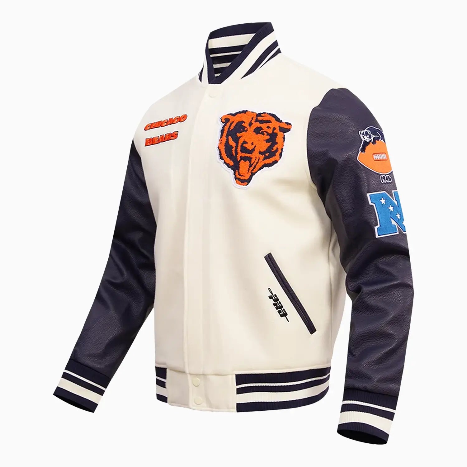 Men's Chicago Bears Retro Classics Varsity Jacket Pro Standard - Tops and Bottoms USA