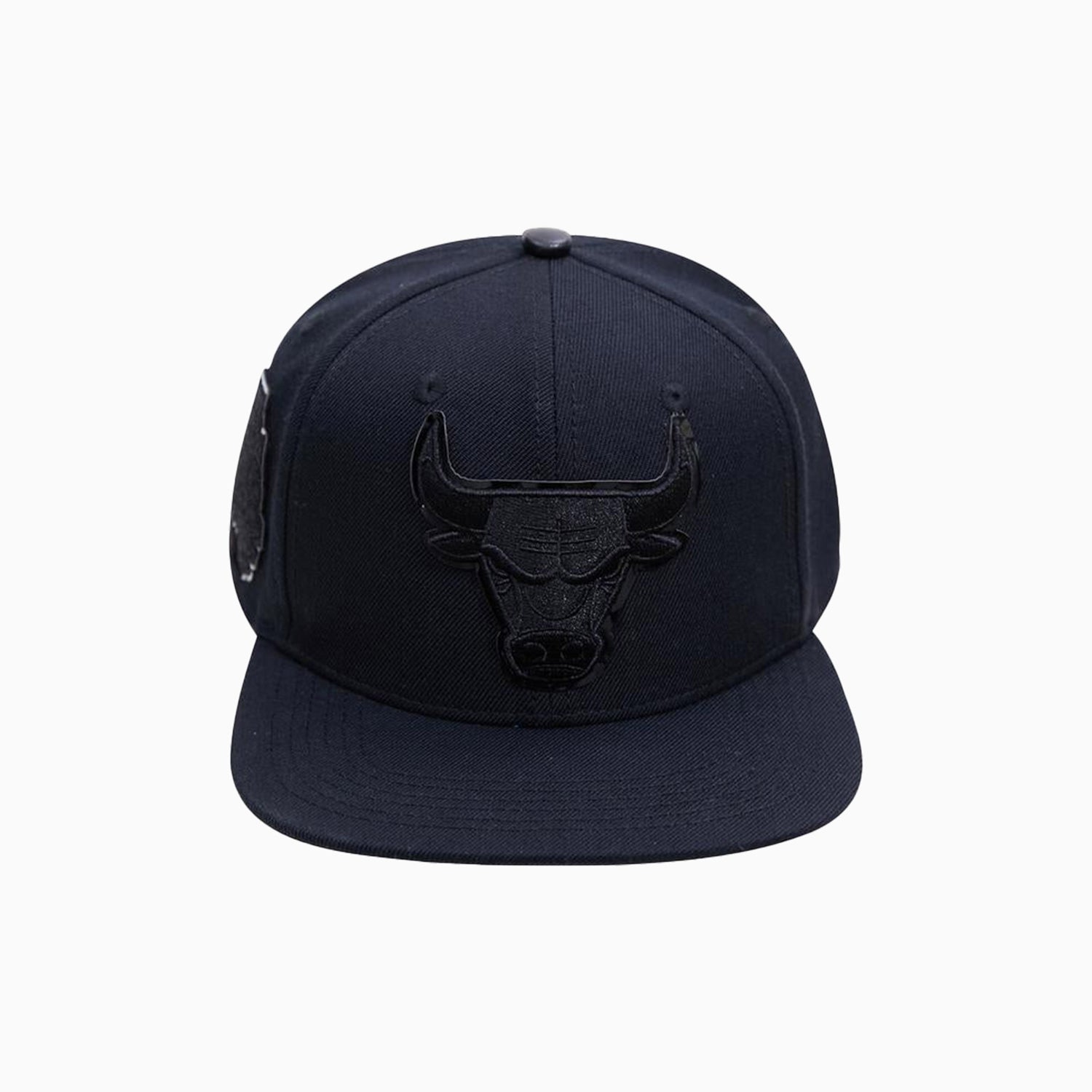 Men's Chicago Bulls Triple Black Logo NBA Snapback Hat