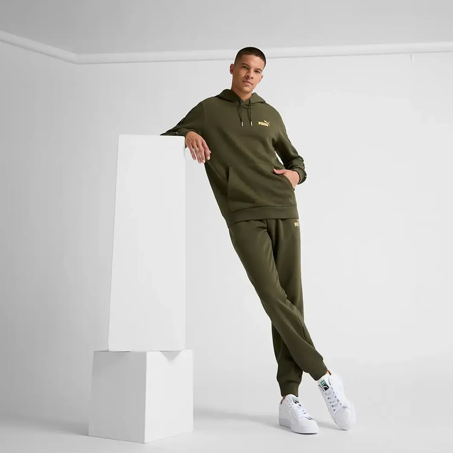 puma-mens-ess-tape-minimal-gold-outfit-630020-70-685291-70