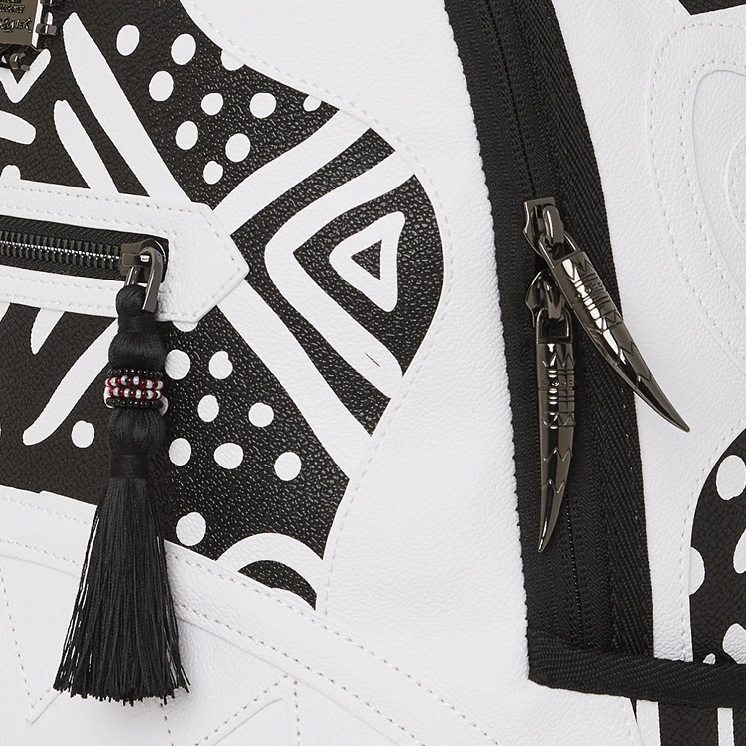 sprayground-mens-ai-african-intelligence-origin-story-backpack-b5188-whtblk