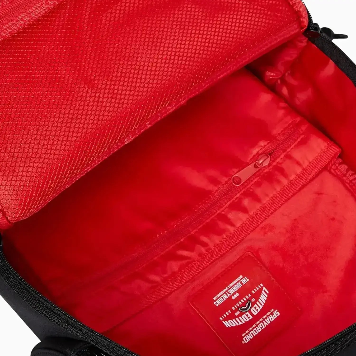 sprayground-shark-central-kyushu-mountain-dlxs-backpack-b7569_2