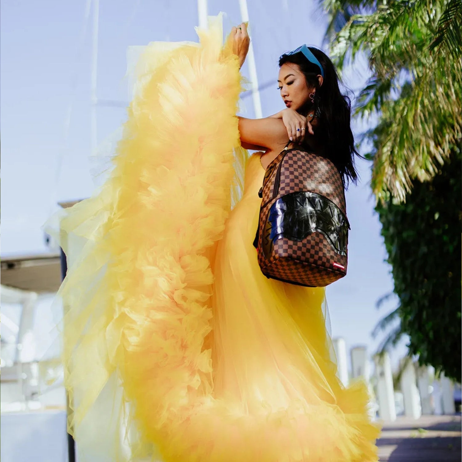 sprayground-sharks-in-paris-clear-for-takeoff-dlxsc-backpack-b5855-brnblk