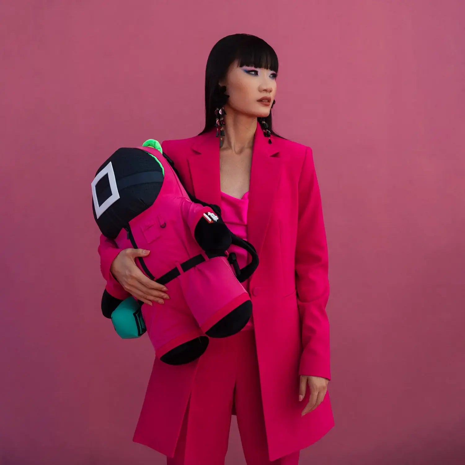 sprayground-squid-game-pink-soldier-bear-backpack-b6985