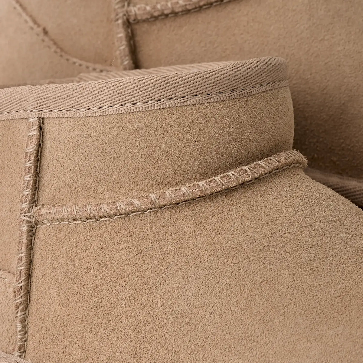 Kid's Classic Ultra Mini Platform Pre School UGG - Tops and Bottoms USA
