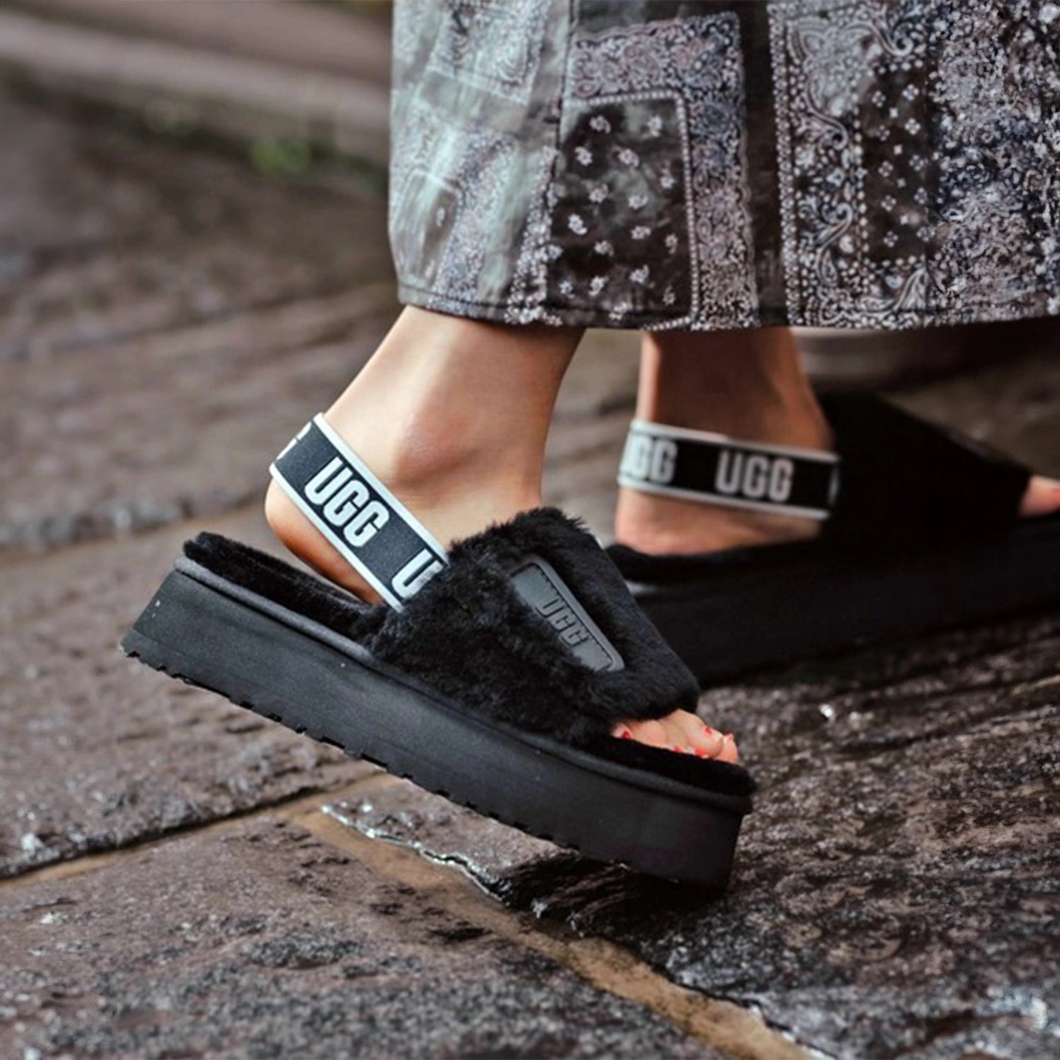 Ugg kids slides hotsell