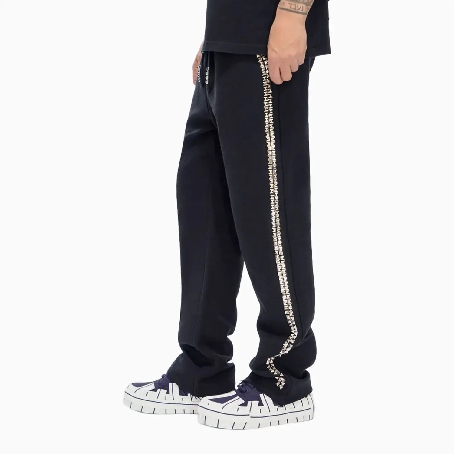 Men's Hand It Saturn Outfit