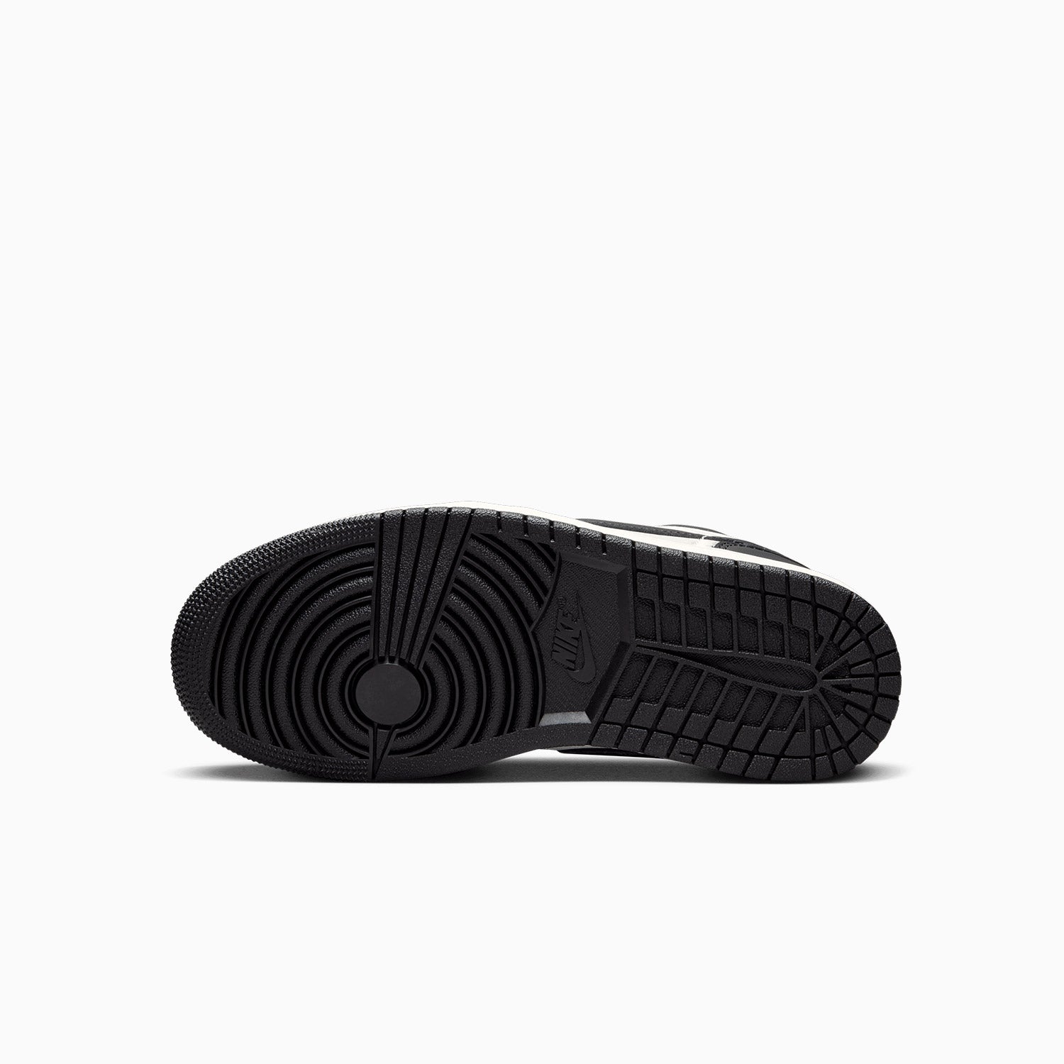 womens-air-jordan-1-low-se-vintage-panda-shoes-fb9893-101