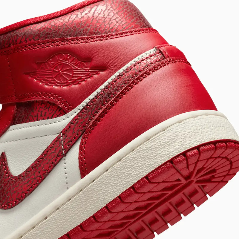 Air Jordan 1 Mid “Ruby”
